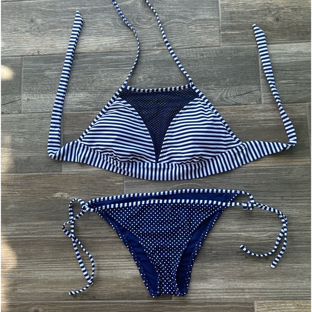 Mossimo 2 piece swimsuit